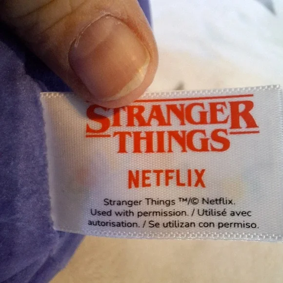 Squishmallows 10" Stranger Things Ahoy Chocolate Pudding Netflix Series - Picture 4 of 10